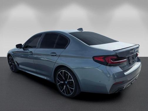 Skyscraper Gray Metallic 2023 BMW 530e 530e