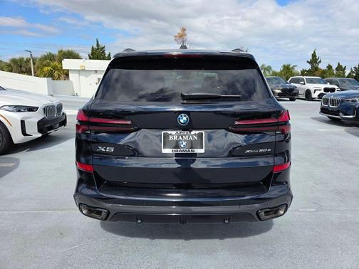 2026 BMW X5 PHEV xDrive50e