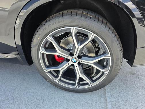 Black Sapphire Metallic 2026 BMW X5 sDrive40i