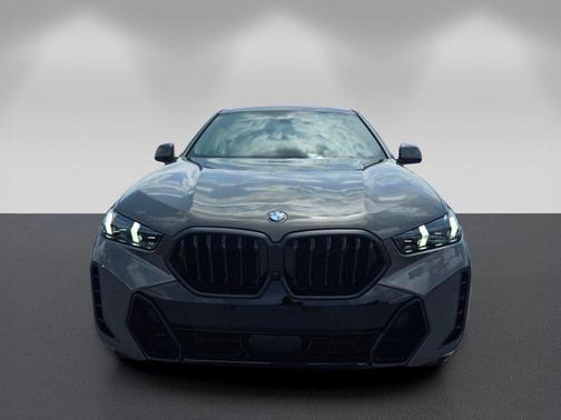 Manhattan Green Metallic 2026 BMW X6 xDrive40i