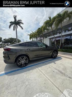 Manhattan Green Metallic 2026 BMW X6 xDrive40i