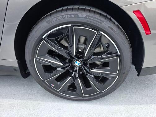 Gray Metallic 2026 BMW 750e xDrive