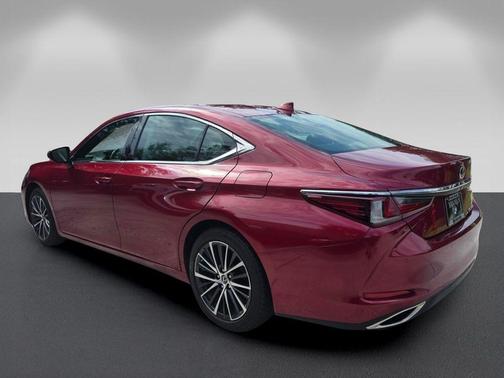 Matador Red Mica 2024 Lexus ES 350 350