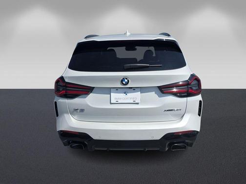 Mineral White Metallic 2024 BMW X3 xDrive30i