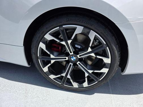 Mineral White Metallic 2026 BMW 430 i