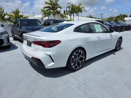 Mineral White Metallic 2026 BMW 430 i