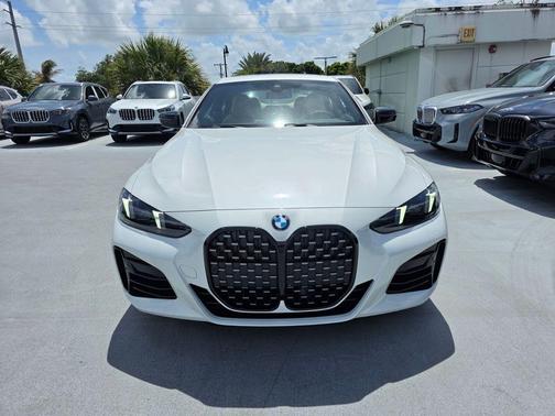 Mineral White Metallic 2026 BMW 430 i