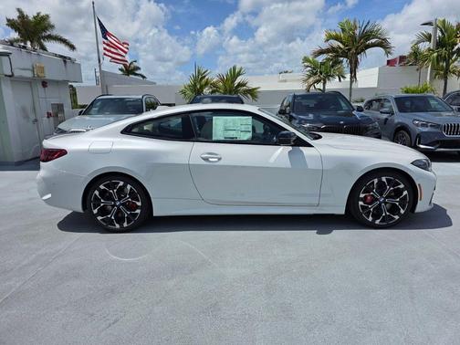 Mineral White Metallic 2026 BMW 430 i