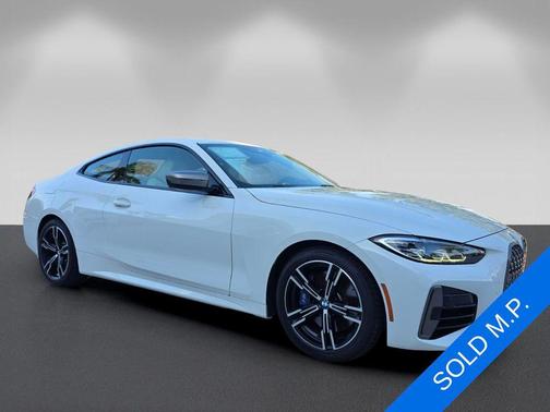 Alpine White 2022 BMW M440 i