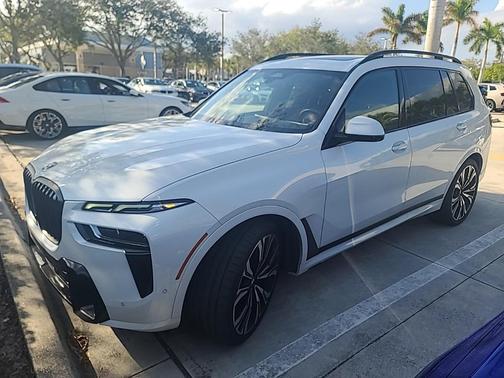 2023 BMW X7 xDrive40i