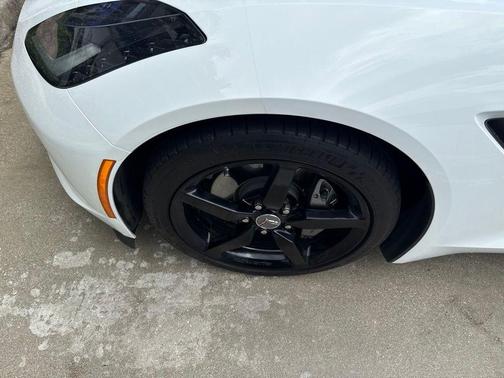 Arctic White 2015 Chevrolet Corvette Stingray