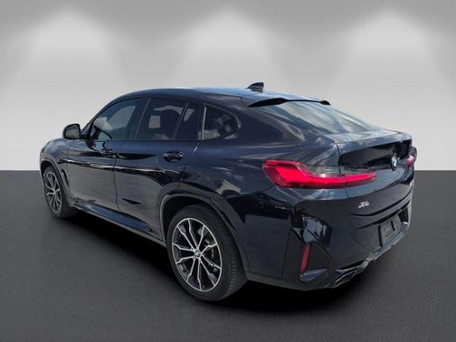 Carbon Black Metallic 2024 BMW X4 M40i