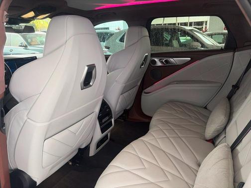 Dravit Gray Metallic 2023 BMW XM Base