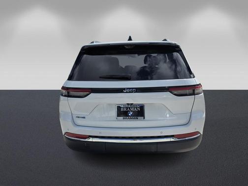 2022 Jeep Grand Cherokee 4xe Base