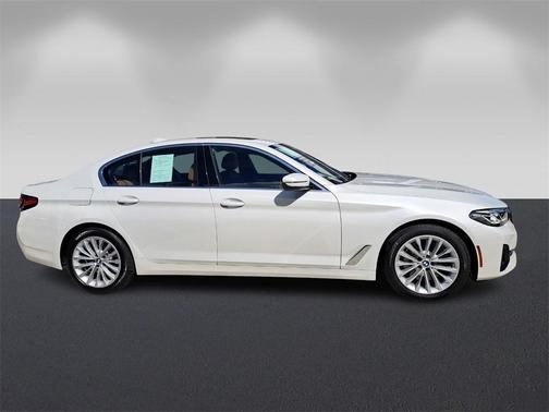 2023 BMW 530 i