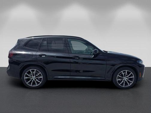 Black Sapphire Metallic 2023 BMW X3 xDrive30i