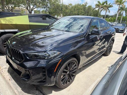 Carbon Black Metallic 2024 BMW X6 xDrive40i