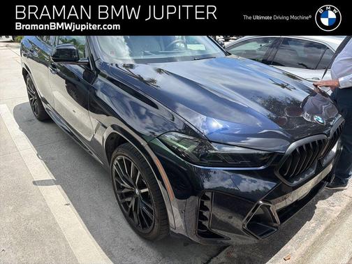 Carbon Black Metallic 2024 BMW X6 xDrive40i