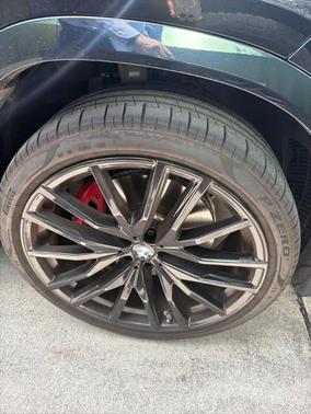 Carbon Black Metallic 2024 BMW X6 xDrive40i