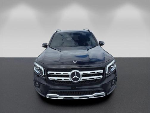 Midnight Black 2023 Mercedes-Benz GLB 250 Base