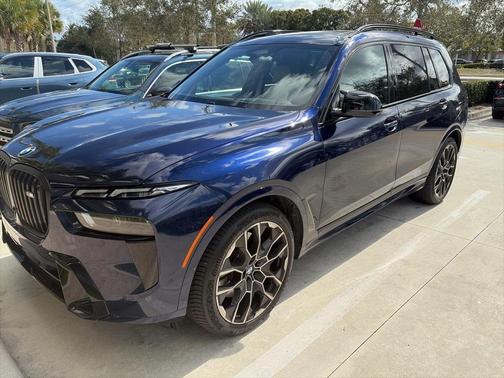 2024 BMW X7 M60i
