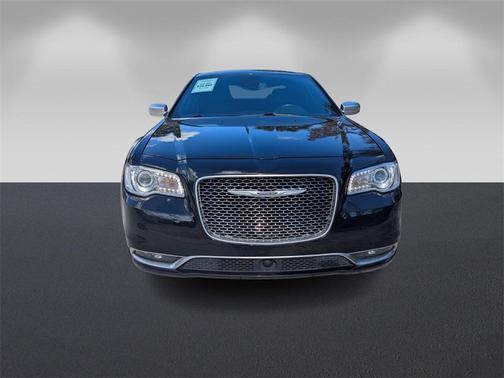 2019 Chrysler 300 
