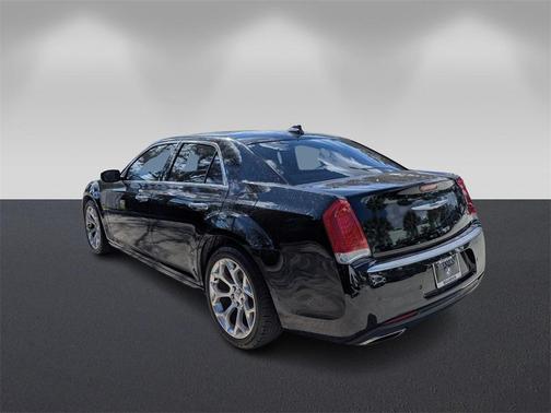 2019 Chrysler 300 