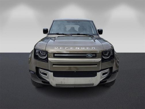 2023 Land Rover Defender 110 SE