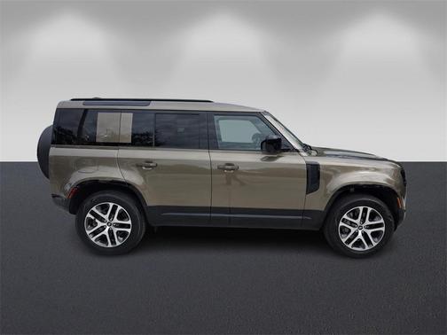 2023 Land Rover Defender 110 SE