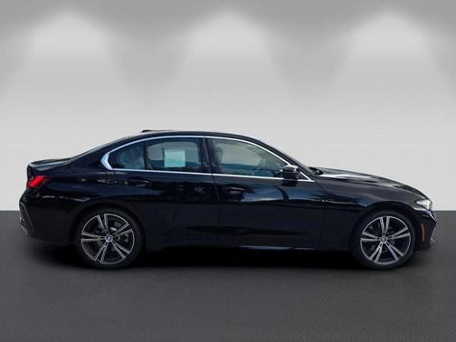 Jet Black 2024 BMW 330 i