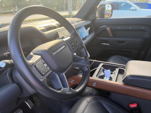 2024 Land Rover Defender P400 X