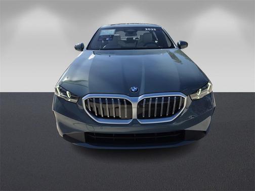 2025 BMW 530 i