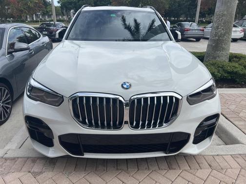 2023 BMW X5 sDrive40i