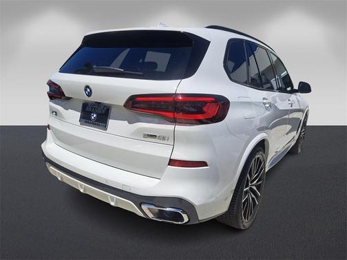 2023 BMW X5 sDrive40i