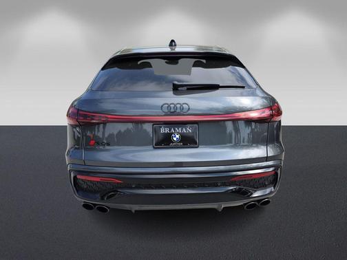 Daytona Gray Pearl 2025 Audi SQ5 3.0T Premium