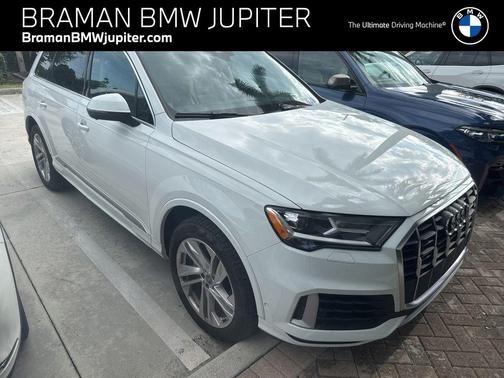 Carrara White 2020 Audi Q7 45 Premium Plus