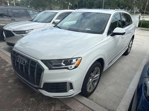 Carrara White 2020 Audi Q7 45 Premium Plus