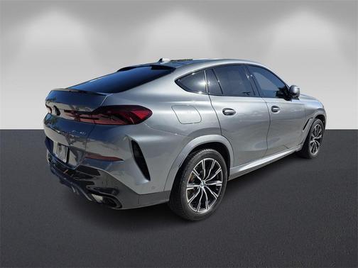 2025 BMW X6 xDrive40i