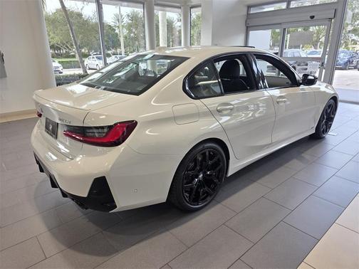 2026 BMW 330 i NA