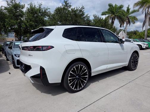 Alpine White 2027 BMW X5