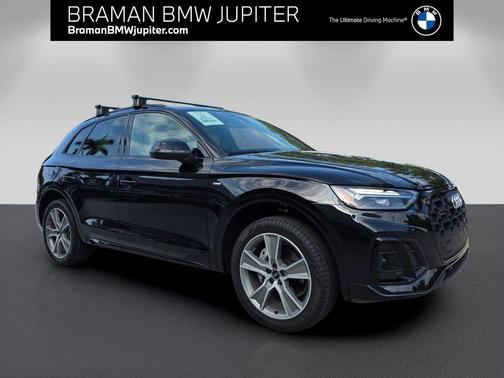 Mythos Black Metallic 2025 Audi Q5 45 S line quattro Premium