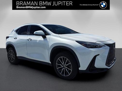 Eminent White Pearl 2023 Lexus NX 250 Base