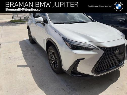 Eminent White Pearl 2023 Lexus NX 250 Base