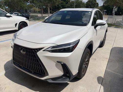 Eminent White Pearl 2023 Lexus NX 250 Base