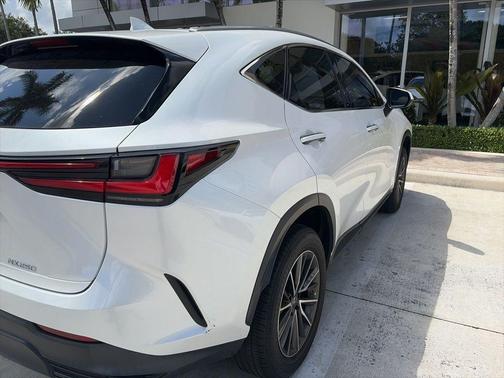 Eminent White Pearl 2023 Lexus NX 250 Base