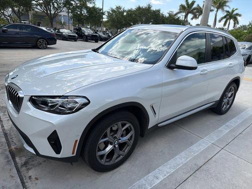 Mineral White Metallic 2023 BMW X3 xDrive30i