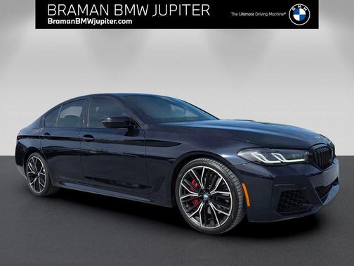 Carbon Black Metallic 2023 BMW 540 i