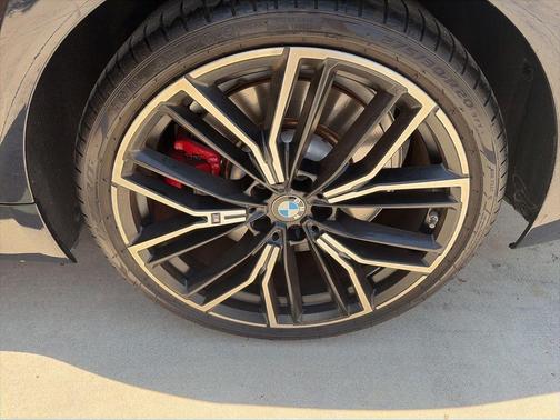 Carbon Black Metallic 2023 BMW 540 i