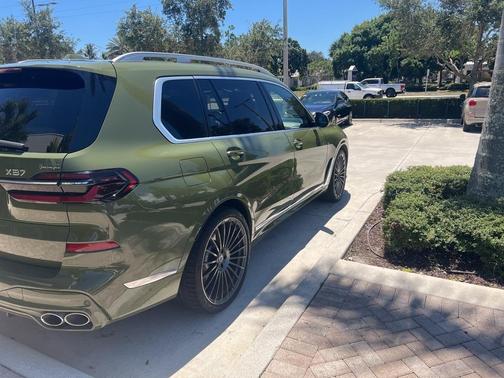 2024 BMW ALPINA XB7 Base