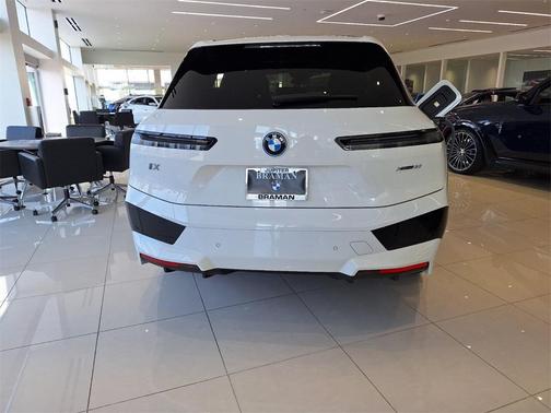2025 BMW iX xDrive50